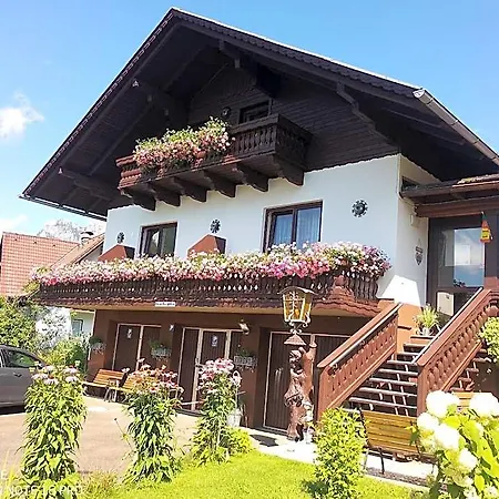 Haus Bergblick 3*