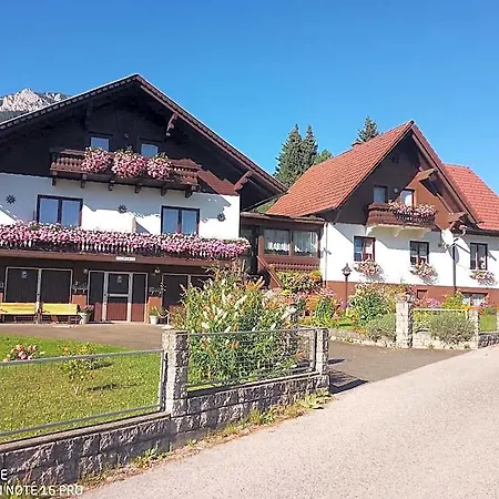Haus Bergblick 3* Oberort