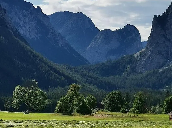 Bed & Breakfast Haus Bergblick Am Gruenen